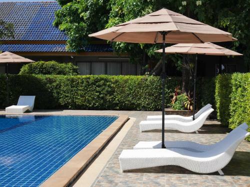 Hotel Phiphi Andaman Resort - Sha Extra Plus