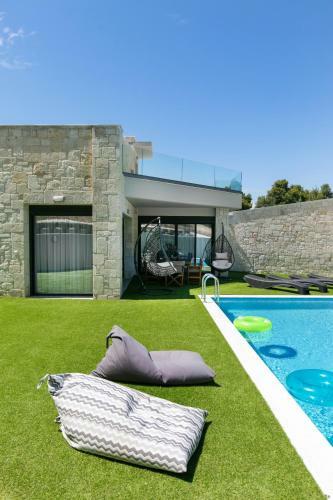 The Euphoria Club Luxury Villas