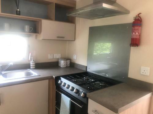 Apartamento 4 Bedrooms Holiday Caravan