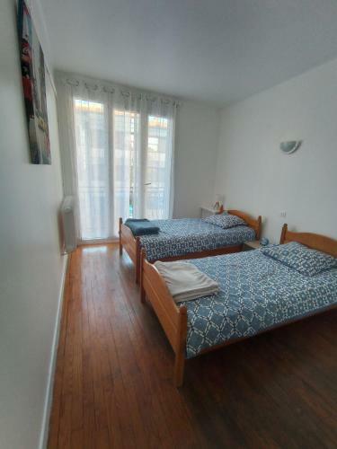Apartamento Appartement Spacieux En Centre Ville, 2 Chb, Terrasse Et Garage
