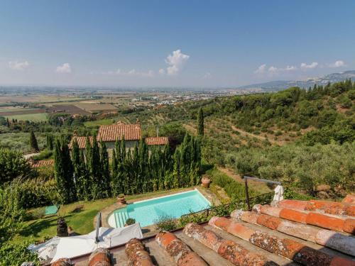 Lavish Villa In Cortona With Swimming Pool
