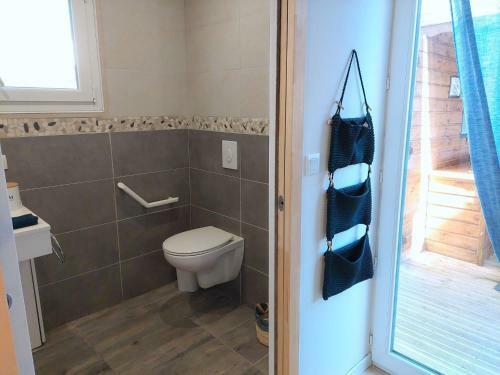 Holiday Home With Jacuzzi Close To The Beach
