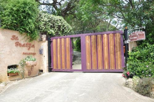 Hostal Affittacamere Sa Bratza Vacanze