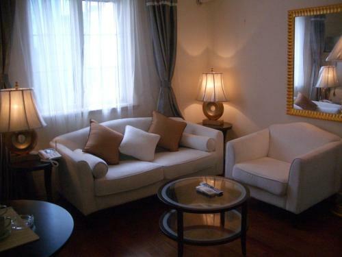 Aparthotel Ladoll Service Apartments
