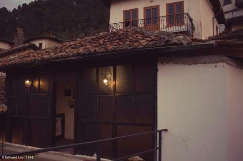Hostel Edward Lear 1848