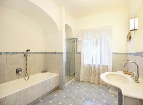 Villa Features Unique And Timeless Details