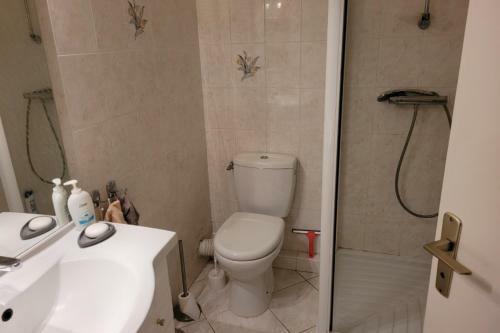 Nice Spacious Apartment With 2 Balconies And Pool