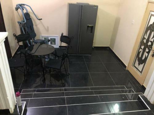 Cozy 3-bedroom Villa In Kwabenya