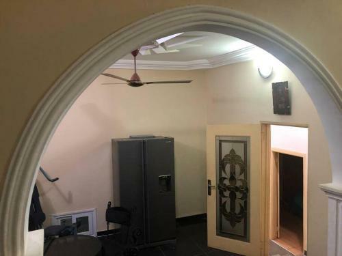 Cozy 3-bedroom Villa In Kwabenya