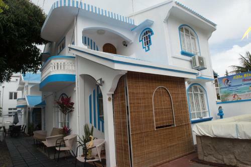 Villa Blue Marlin Iris