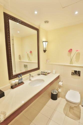 Hostal Room In Bb - Sarova Whitesands Beach Resort Spa 2