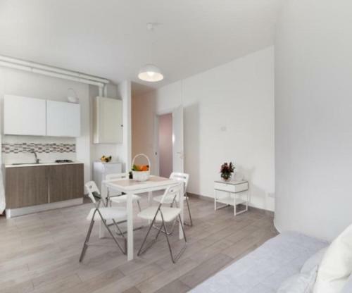 La Playa Apartments