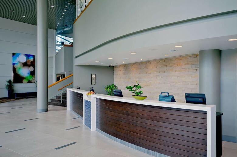 Doubletree By Hilton Hotel South Bend