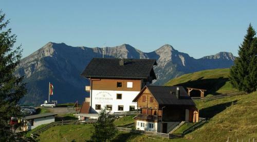 Hostal Almgasthof Fichtenheim - Emberger Alm