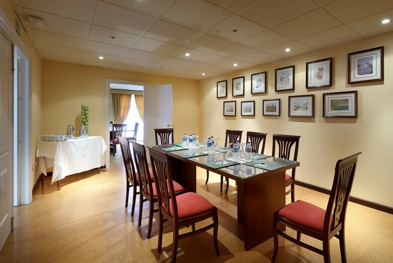 Hotel Crisol Monasterio De San Miguel