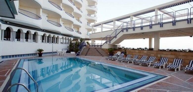 Hotel Playa Victoria