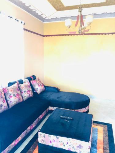 Apartamento Uzuri Homes