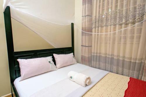 Hotel Palm Gardens &guest House