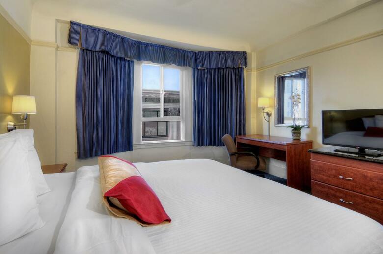 Monarch Hotel