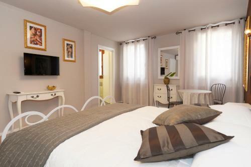 Hostal Abatea