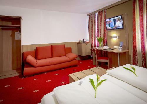 Tiptop Hotel Burgschmiet Garni