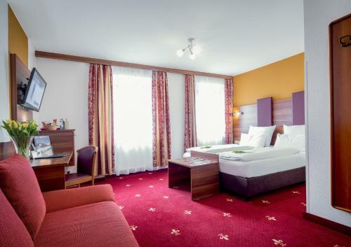 Tiptop Hotel Burgschmiet Garni