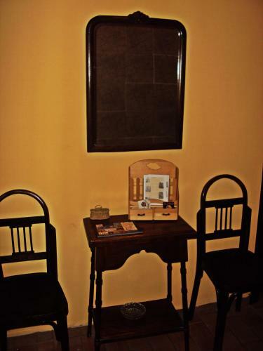 Hostal Alojamiento Tur�stico La Tinaja