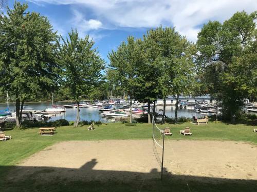 Apartamento Studio Magog-orford Sauna Jacuzzi Piscine