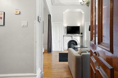 Old Port Montreal Apartments By Restavio