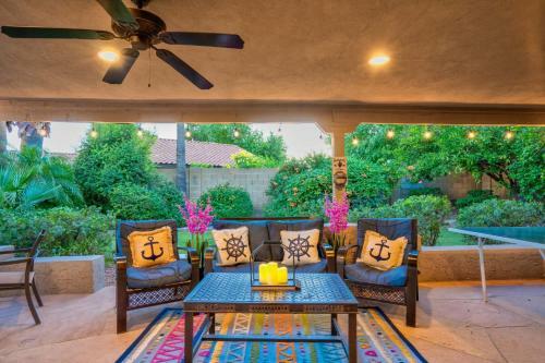 Premier Hosts Present Scottsdale Luxury Oasis With Lagoon Pool