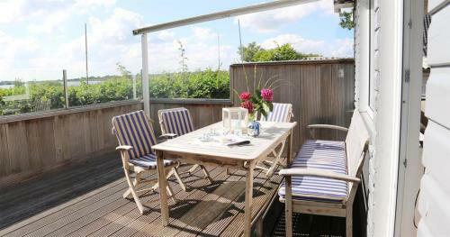 Hippen - Ferienhaus Gro�es Meer