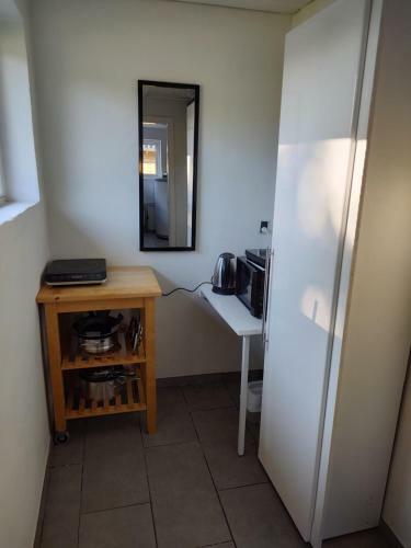 Hostal Commuter Room For One Or Two People