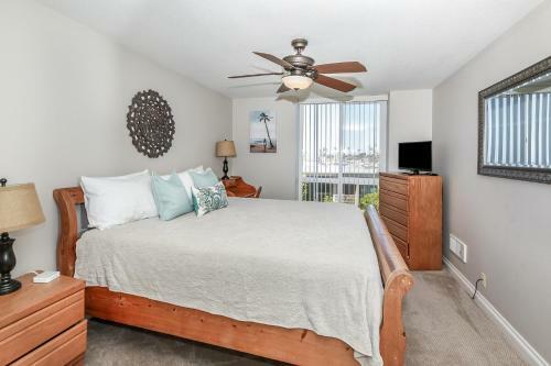 E105 - Seascape Stay - On-the-sand