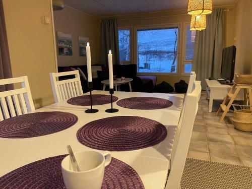 Villa Arktika Porealtaallinen M�kki Nuorgamissa Tenojoen Ja Tunturien Vieress�