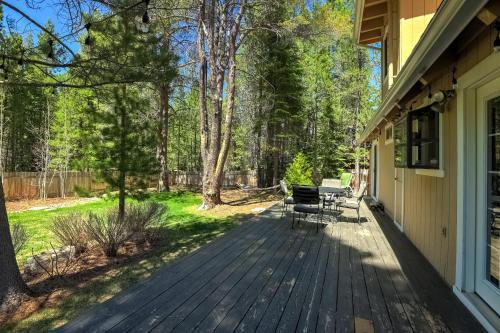Stout House Cabin