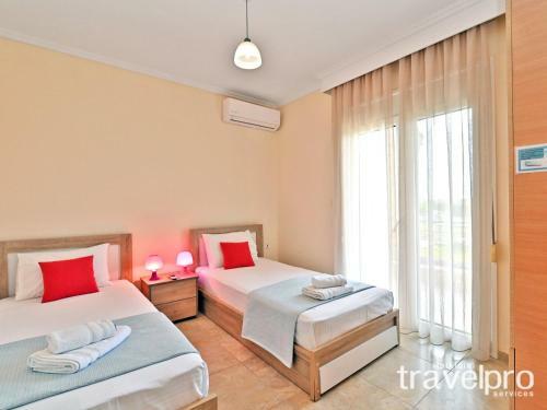 Villa Iris By Travelpro Services- Agios Mamas Beach