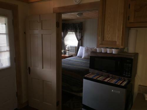 Valley Brook Cottages And Cabins