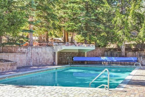 Red Pine Condominiums 69