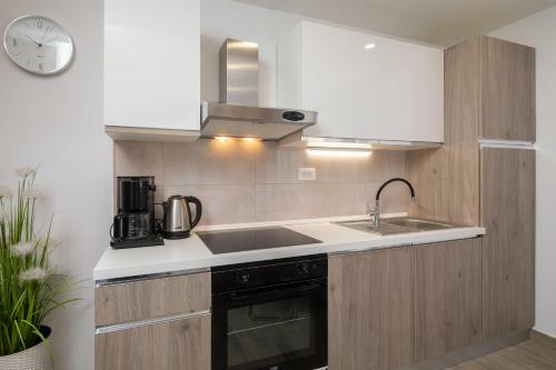 Apartments 20 Meters From The Beach