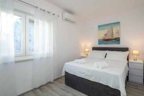 Apartments 20 Meters From The Beach