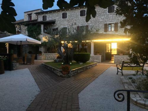 Casa Rustica Dva Baladura B&B