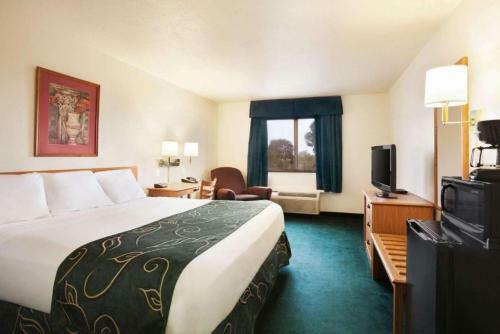 Hotel Travelodge By Wyndham Vaughn