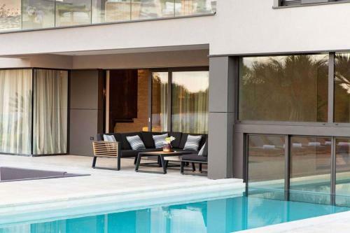 Luxury Villa G2 With Indoor & Outdoor Pool