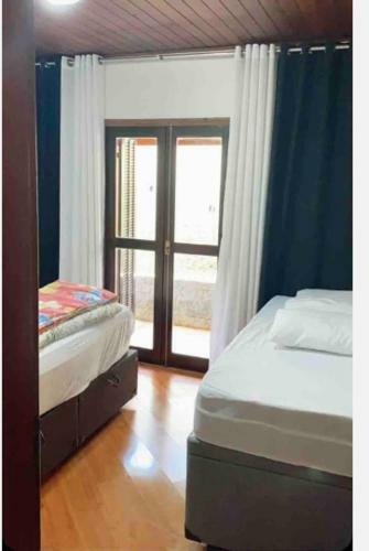Villa Casa de Campo Condom�nio Fechado Com Represa