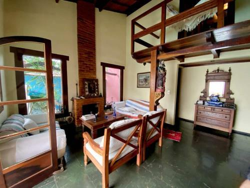 Linda Casa Colonial Pr�ximo A Vassouras