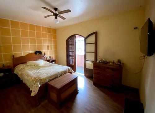 Linda Casa Colonial Pr�ximo A Vassouras
