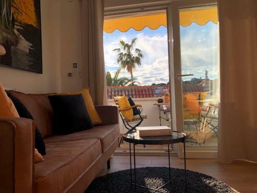 Apartamentos Azamara Old Town Residence