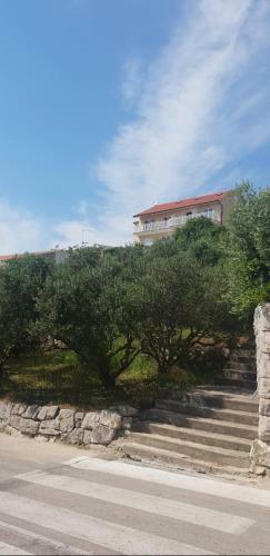 Hvar Sunrise Haven Apartments