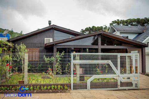 Casa Grande E Confort�vel A 5min Do Centro de Nova Petr�polis