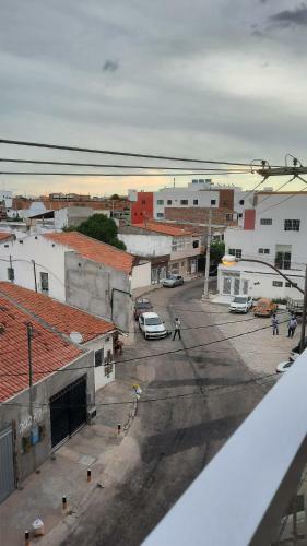 Apartamento Mobiliado Com Varanda No Centro de Paulo Afonso
